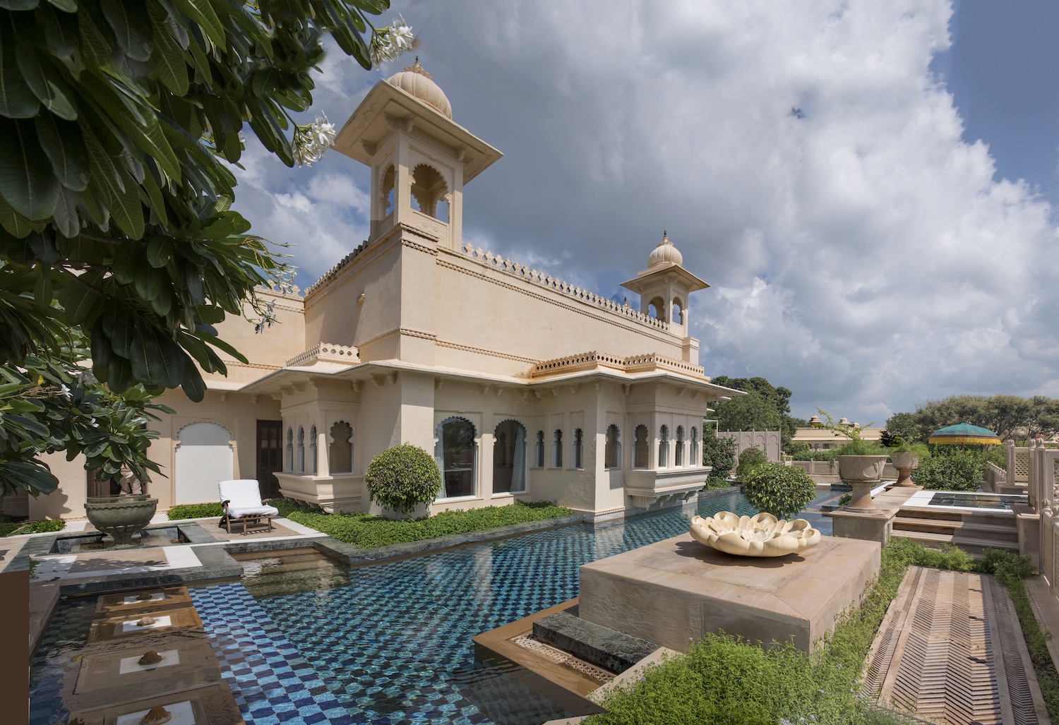 The Oberoi Udaivilas, Udaipur, North India 6.jpg