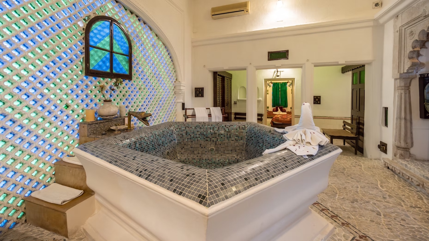 Deogarh Mahal, Deogarh, India 5.jpg