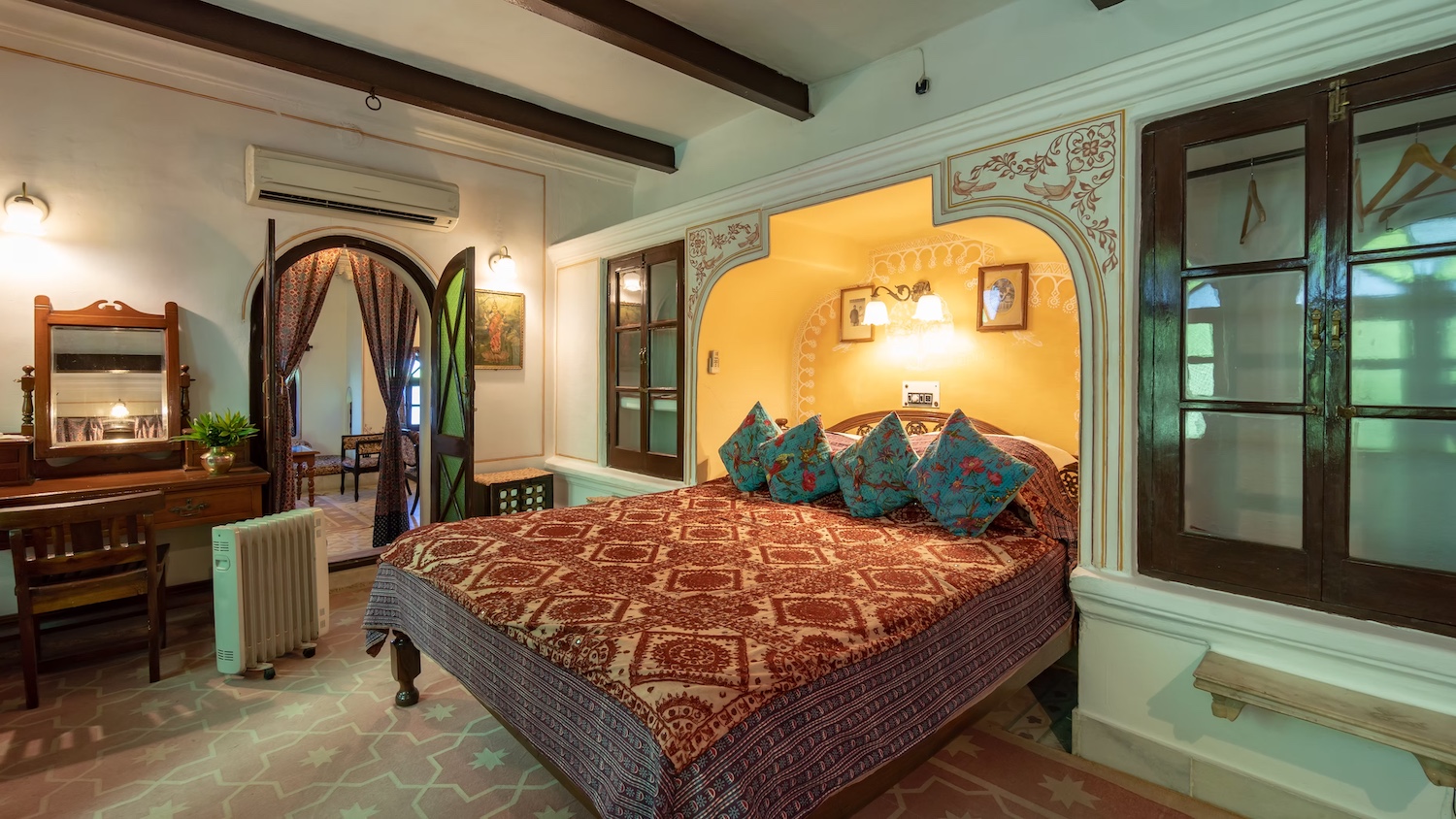 Deogarh Mahal, Deogarh, India 7.jpg