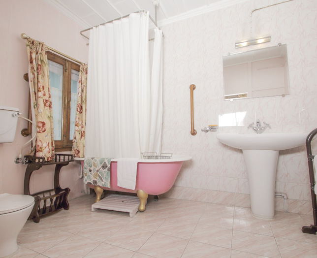 Windamere Hotel, Darjeeling, Sikkim, India 9.jpg