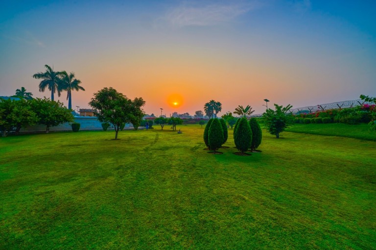 The LaLit Temple View, Khajuraho, India 4.jpg