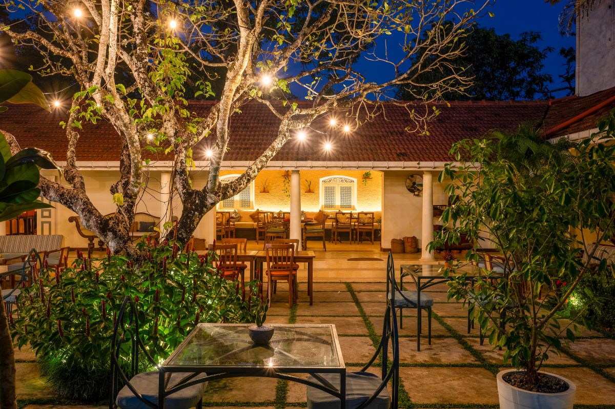 Sun House, Galle, Sri Lanka 6.jpg