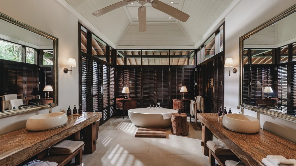 Cape Weligama, Weligama, Sri Lanka 6.jpg