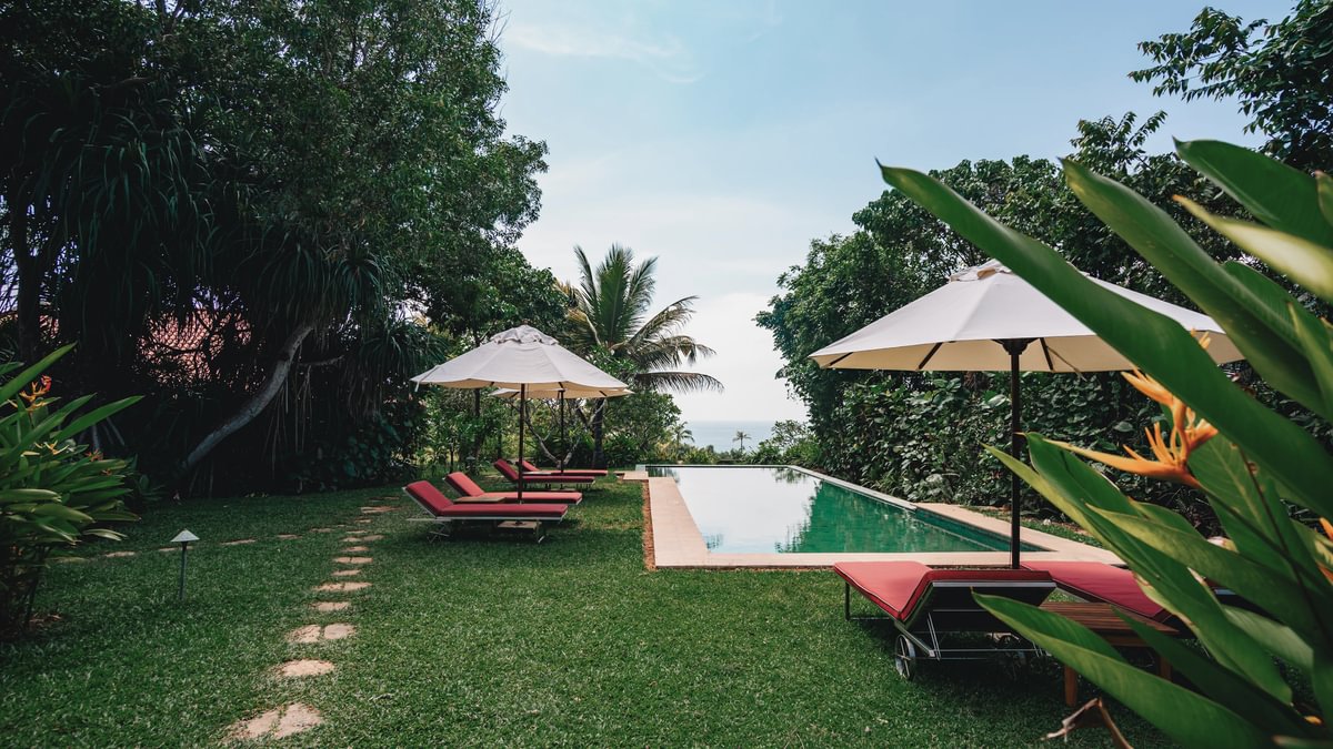 Cape Weligama, Weligama, Sri Lanka 10.jpg