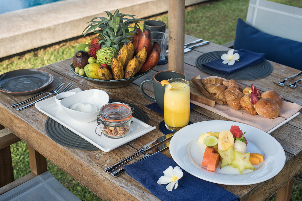 Kumu Beach, Galle, Sri Lanka 3.jpg