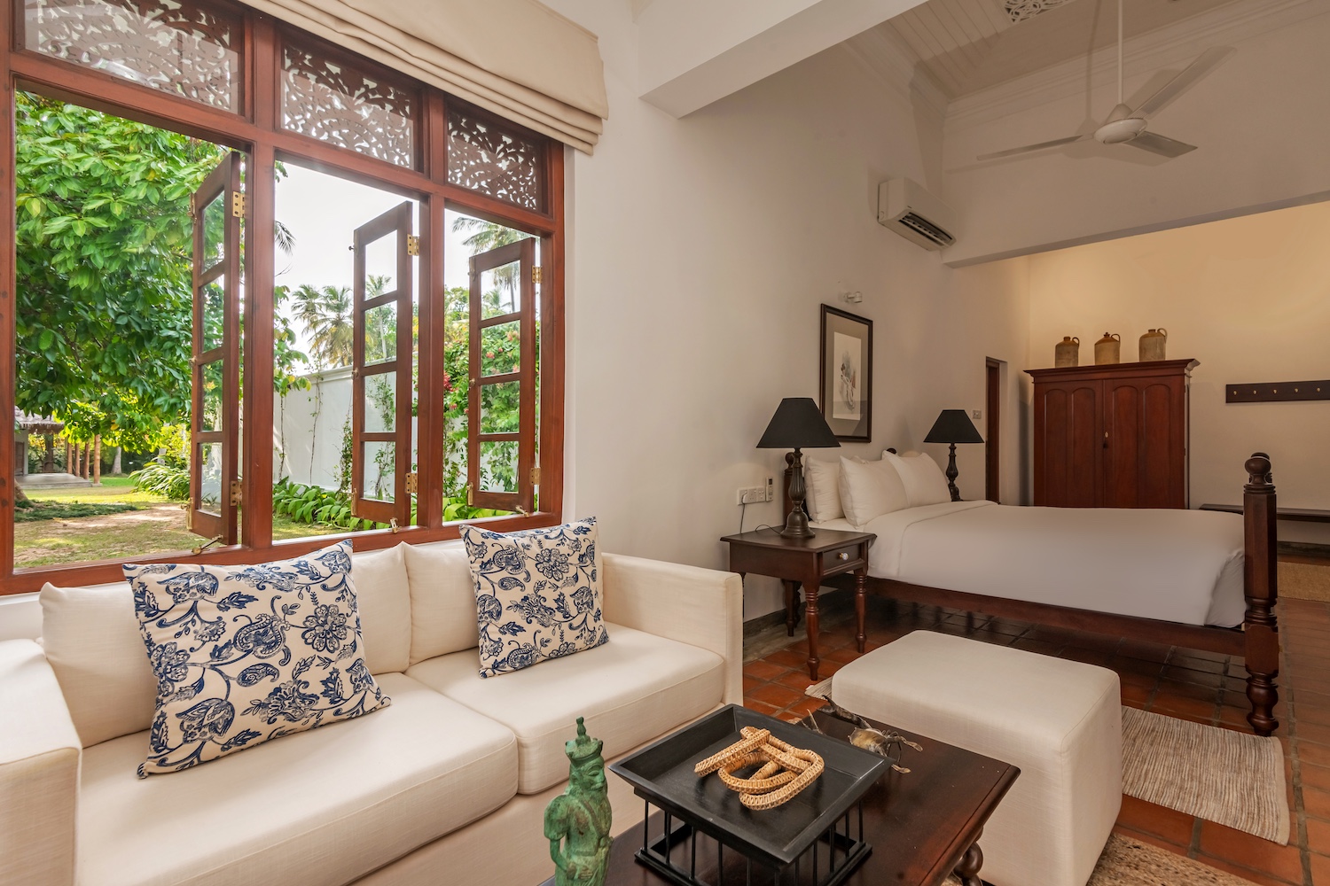 Uga Riva, Negombo, Sri Lanka 2.jpg