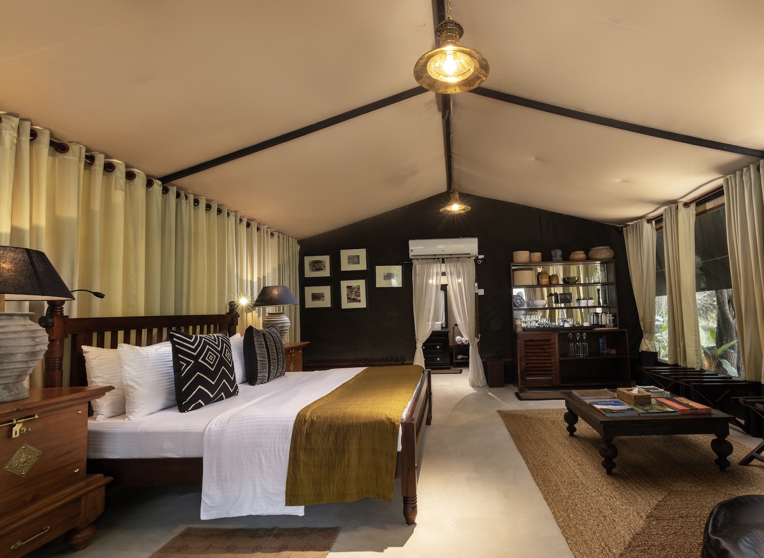 Leopard Trails Wilpattu National Park, Sri Lanka 3.jpg