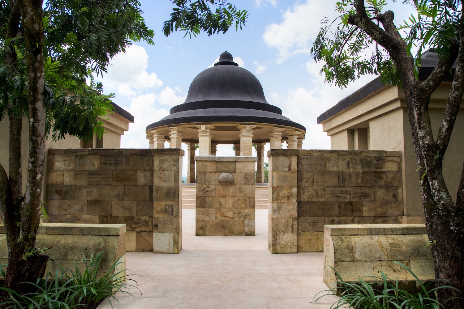 Amanjiwo, Indonesia - Dalem Jiwo Entrance.jpg