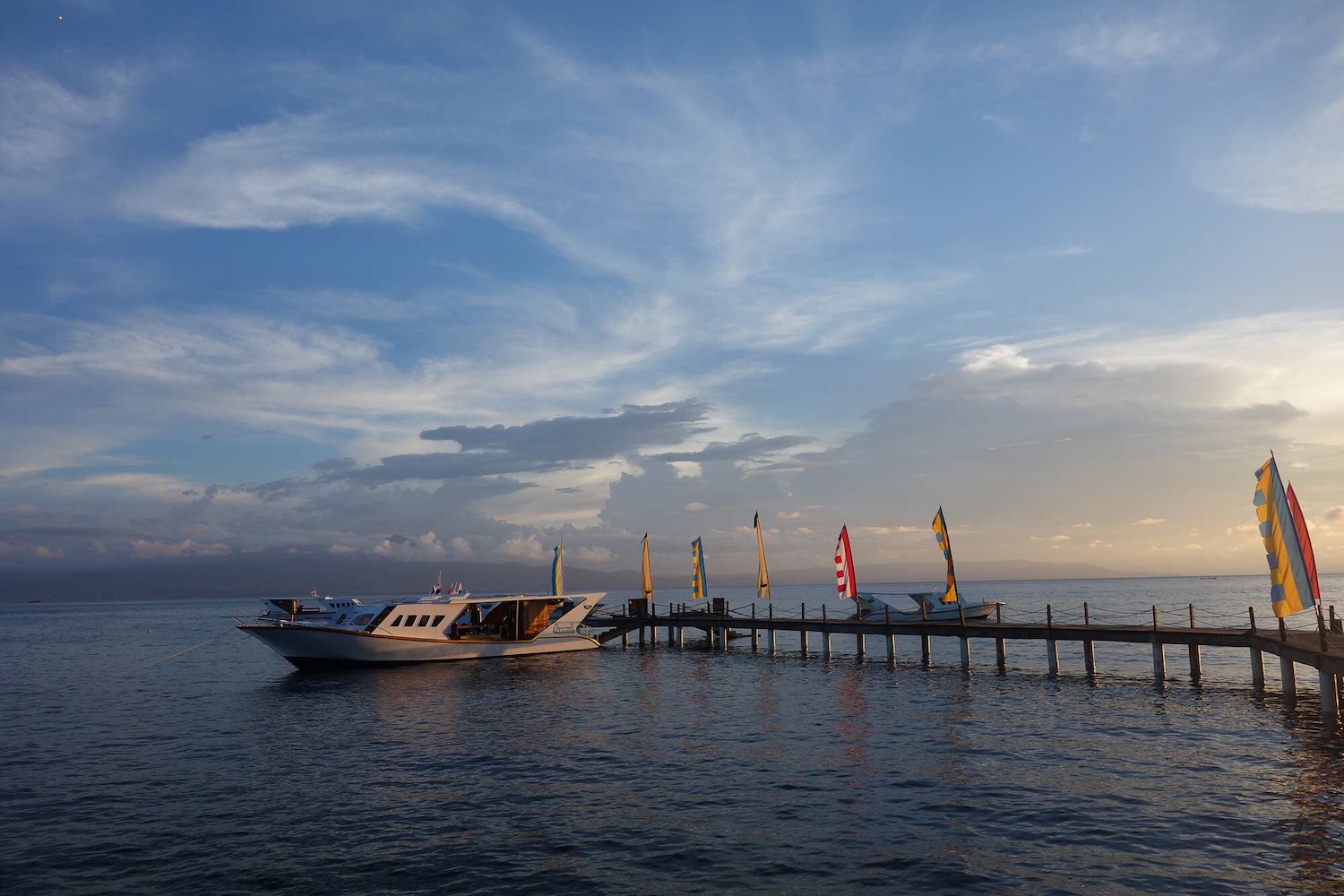 Bunaken Oasis Dive Resort, Bunaken, North Sulawesi, Indonesia 1.jpg