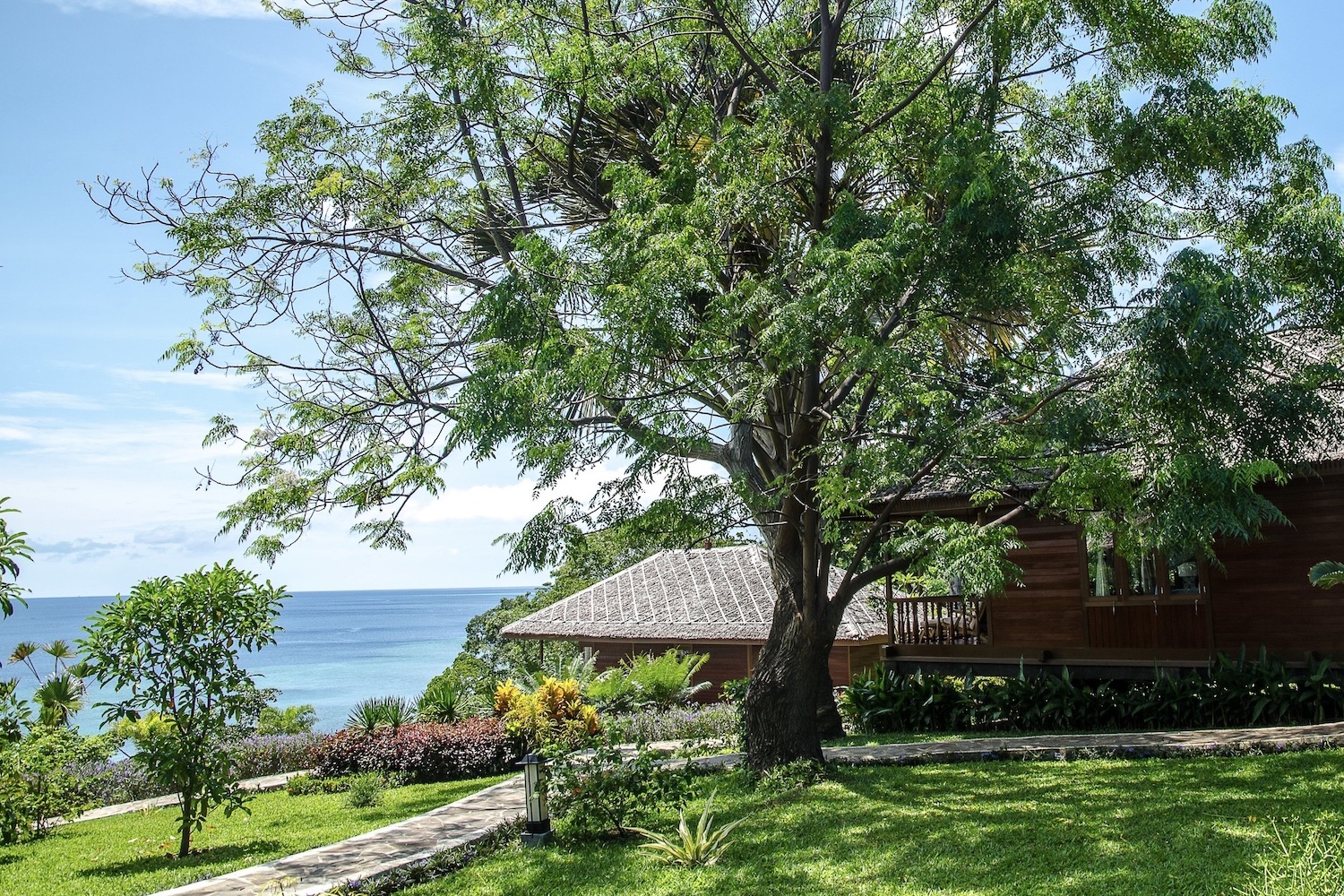 Bunaken Oasis Dive Resort, Bunaken, North Sulawesi, Indonesia 2.jpg