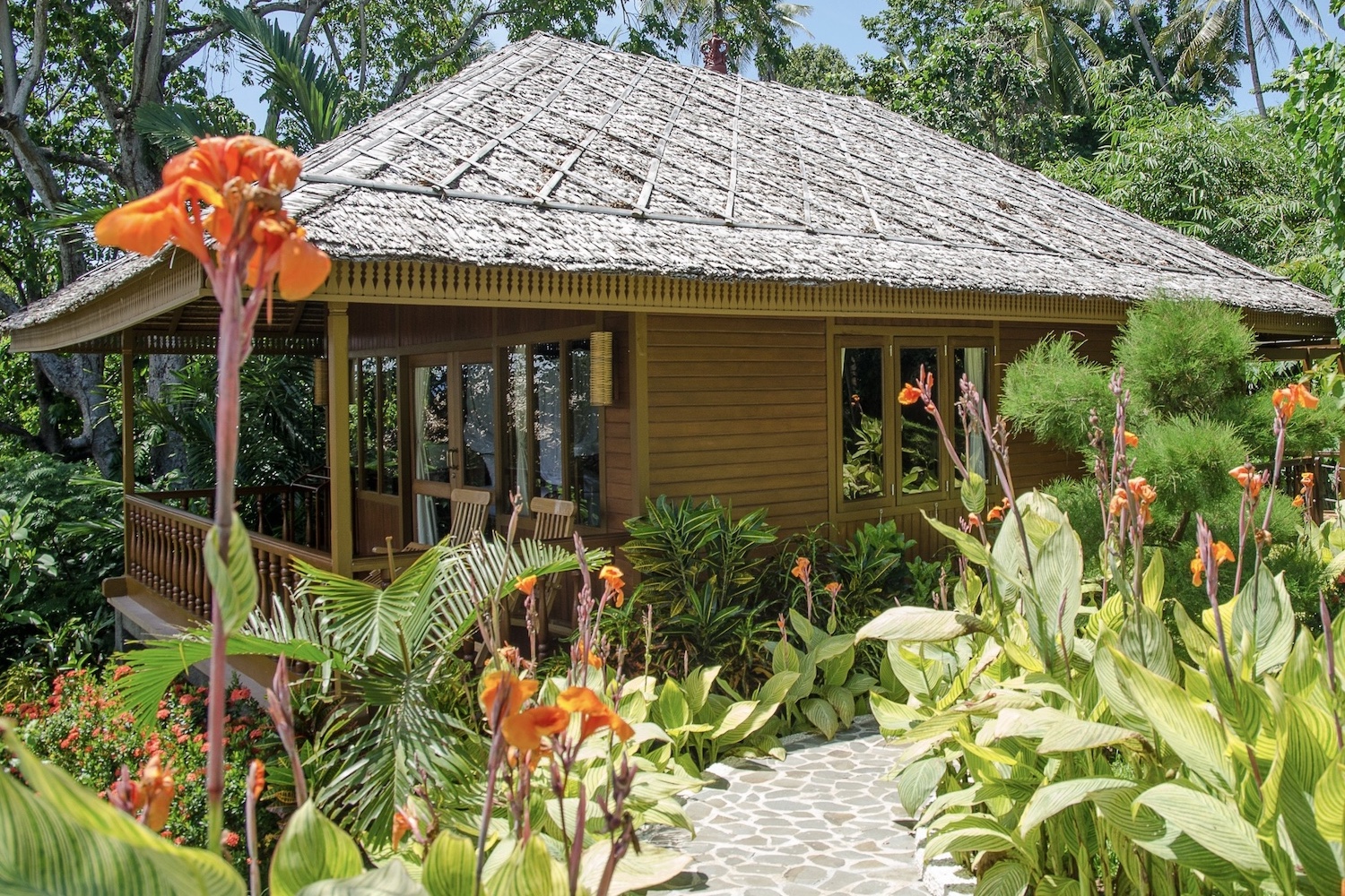 Bunaken Oasis Dive Resort, Bunaken, North Sulawesi, Indonesia 4.jpg