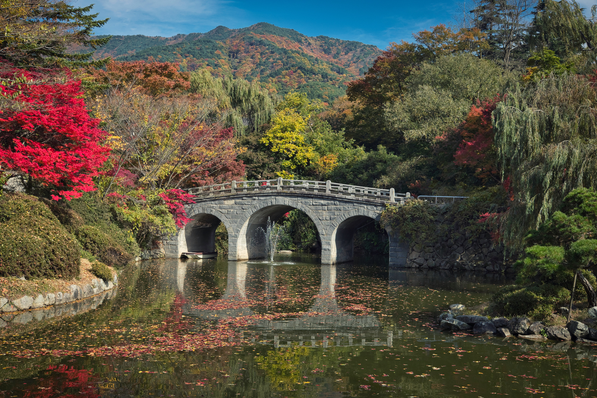 Bulguksa temple in Gyeongju, Korea 2.jpeg