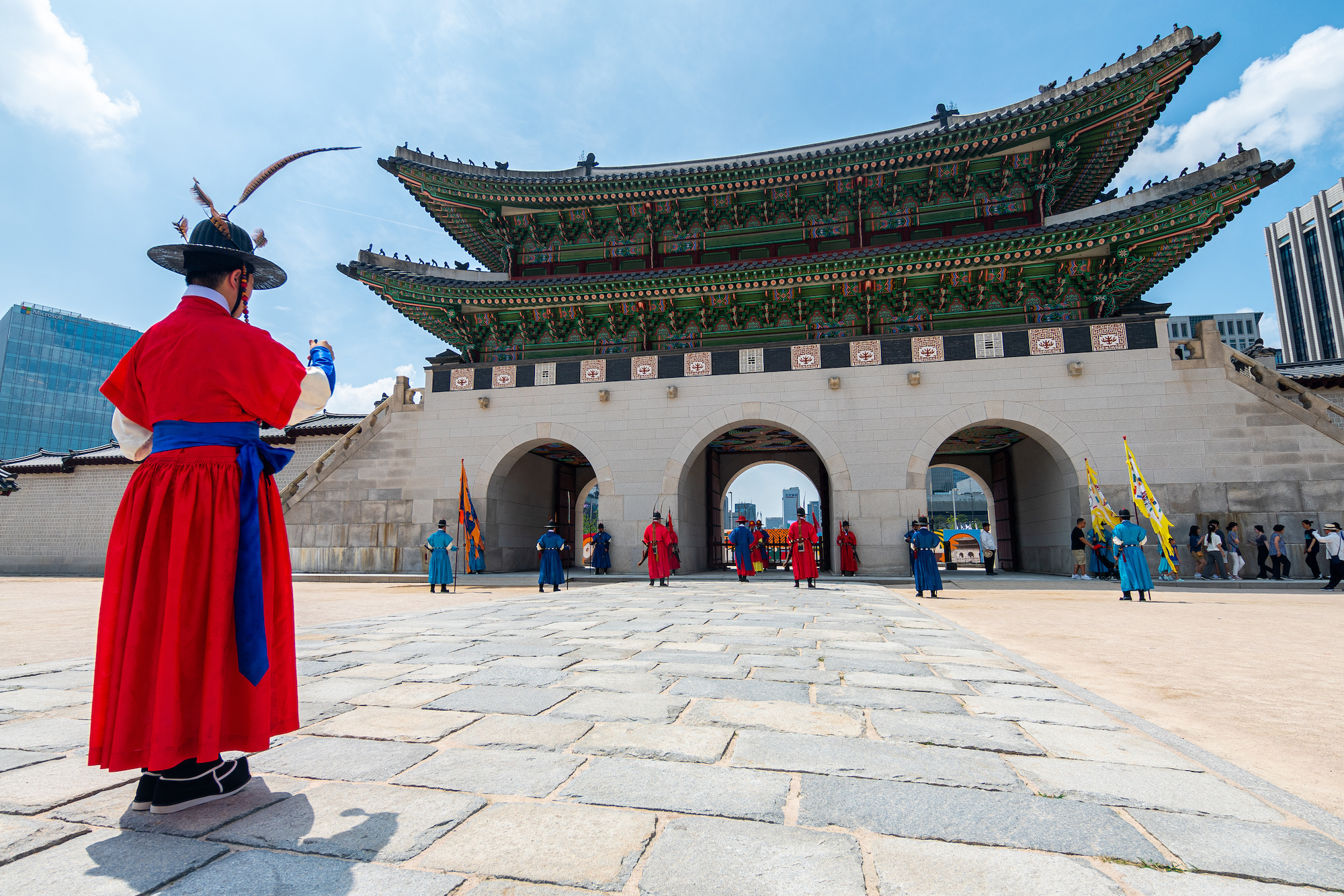 Military Guard at Sungnyemun gate, Seoul, Korea.jpeg