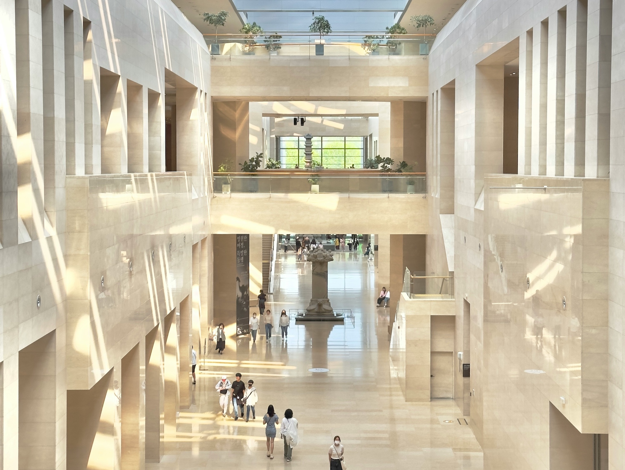 National Museum of Korea, Seoul, Korea 3.jpg