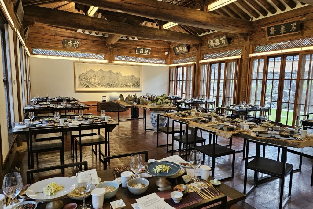 Rakkojae Hahoe Hanok Hotel, Andong, South Korea 4.jpeg